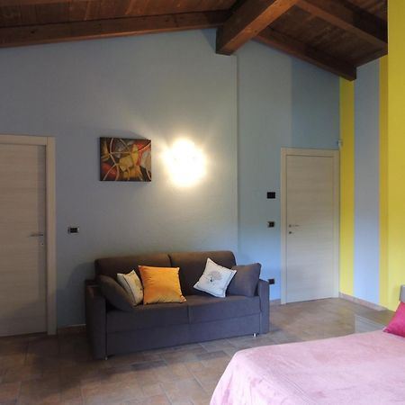 B&B Casa Bella Comba Vignolo Eksteriør billede